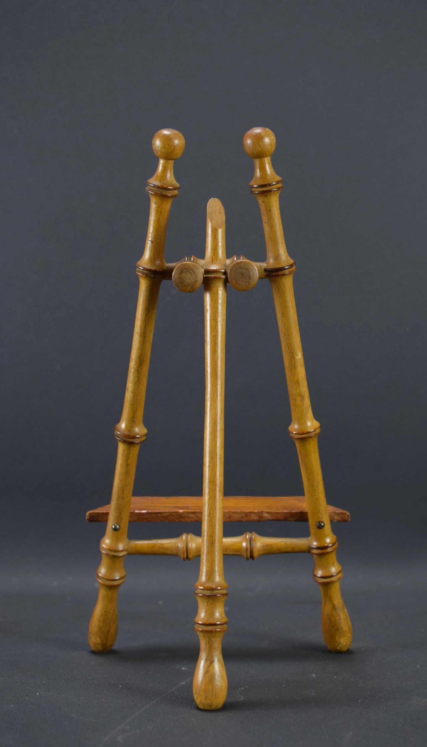 Faux Bamboo Easel