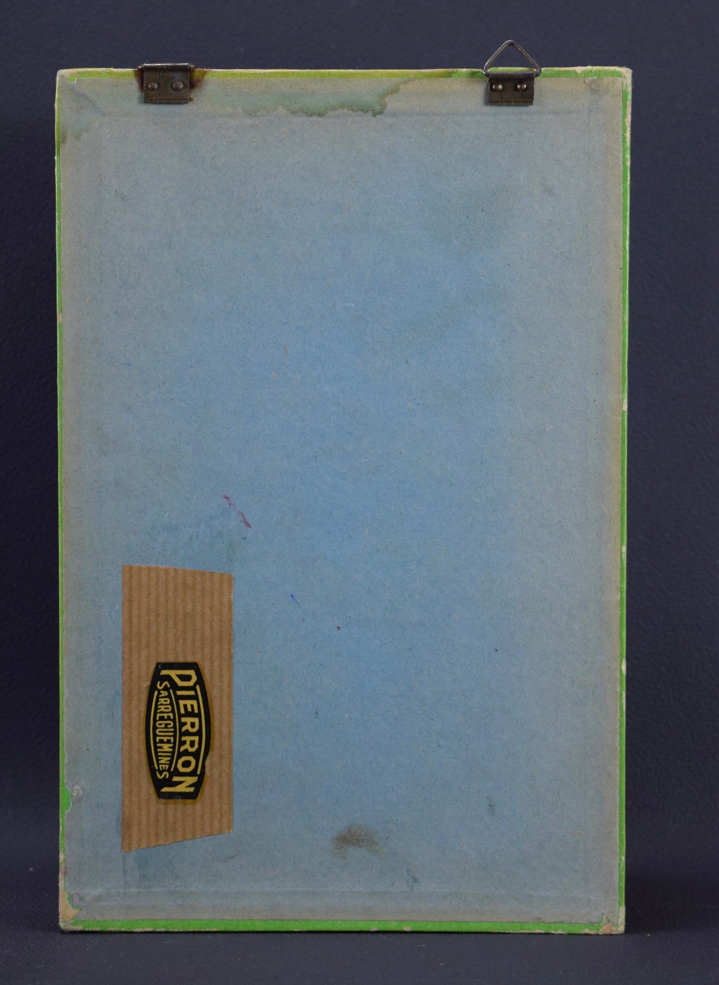 Cadre d'évolution des vers à soie