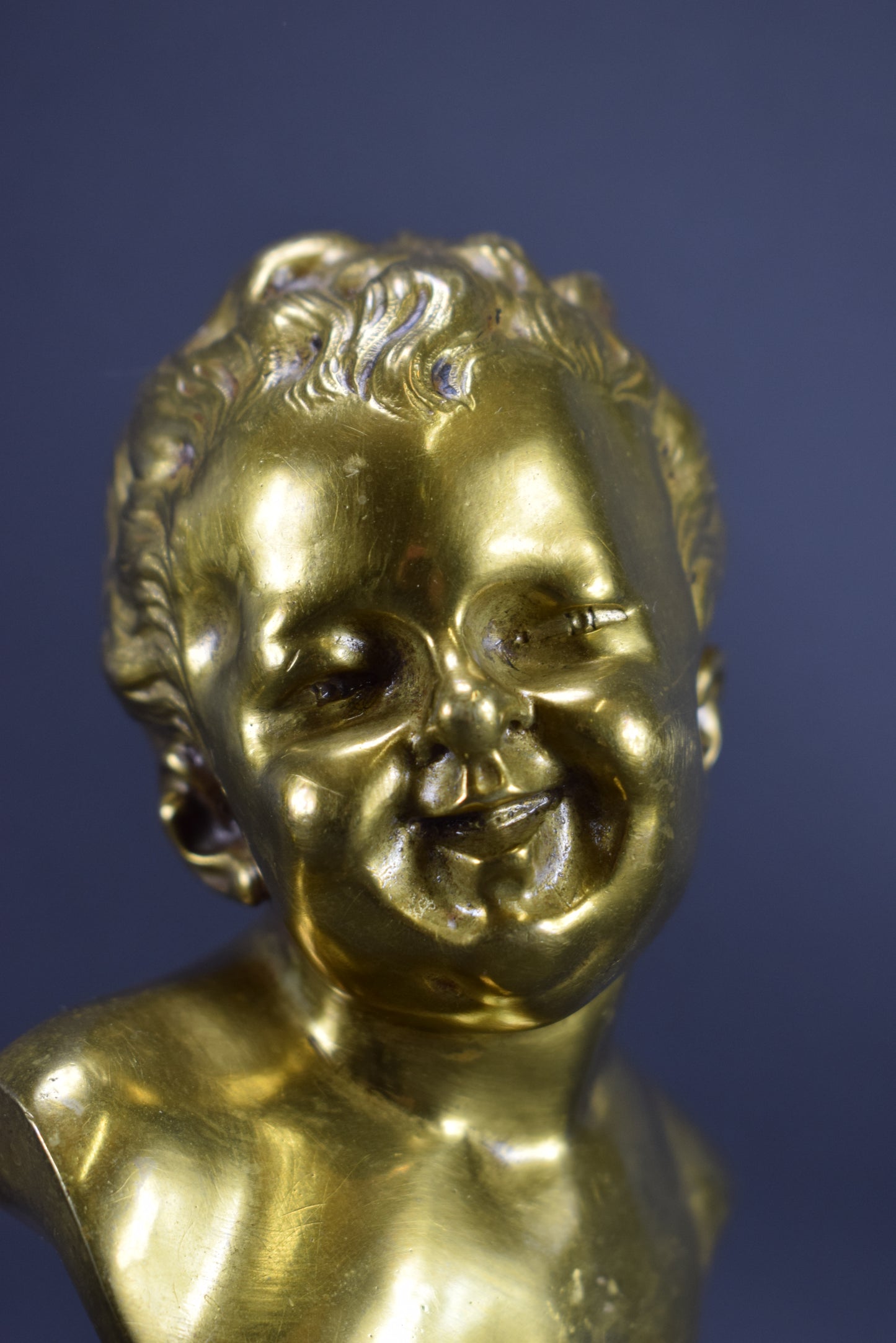 John who laughs and John who cries Statues
