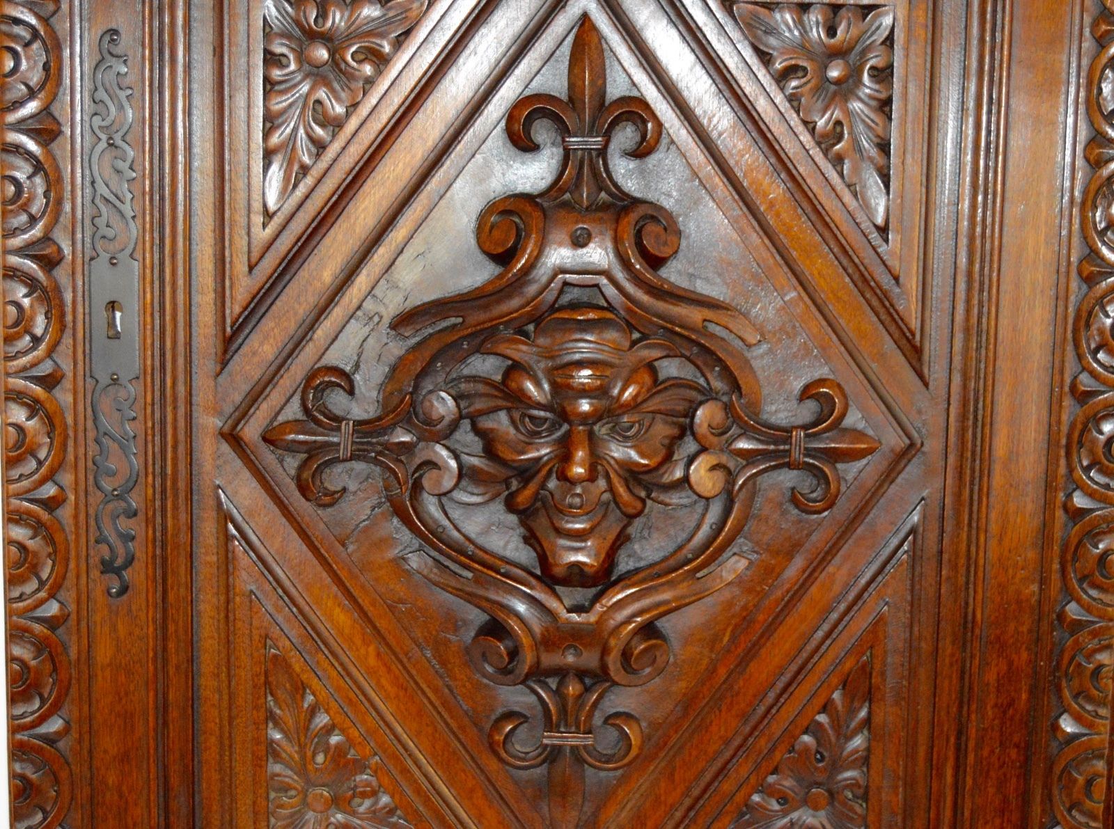 Renaissance Style Door - Charmantiques