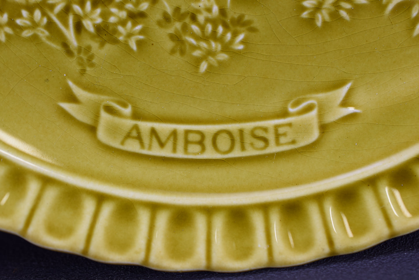 Assiettes Château Majolique