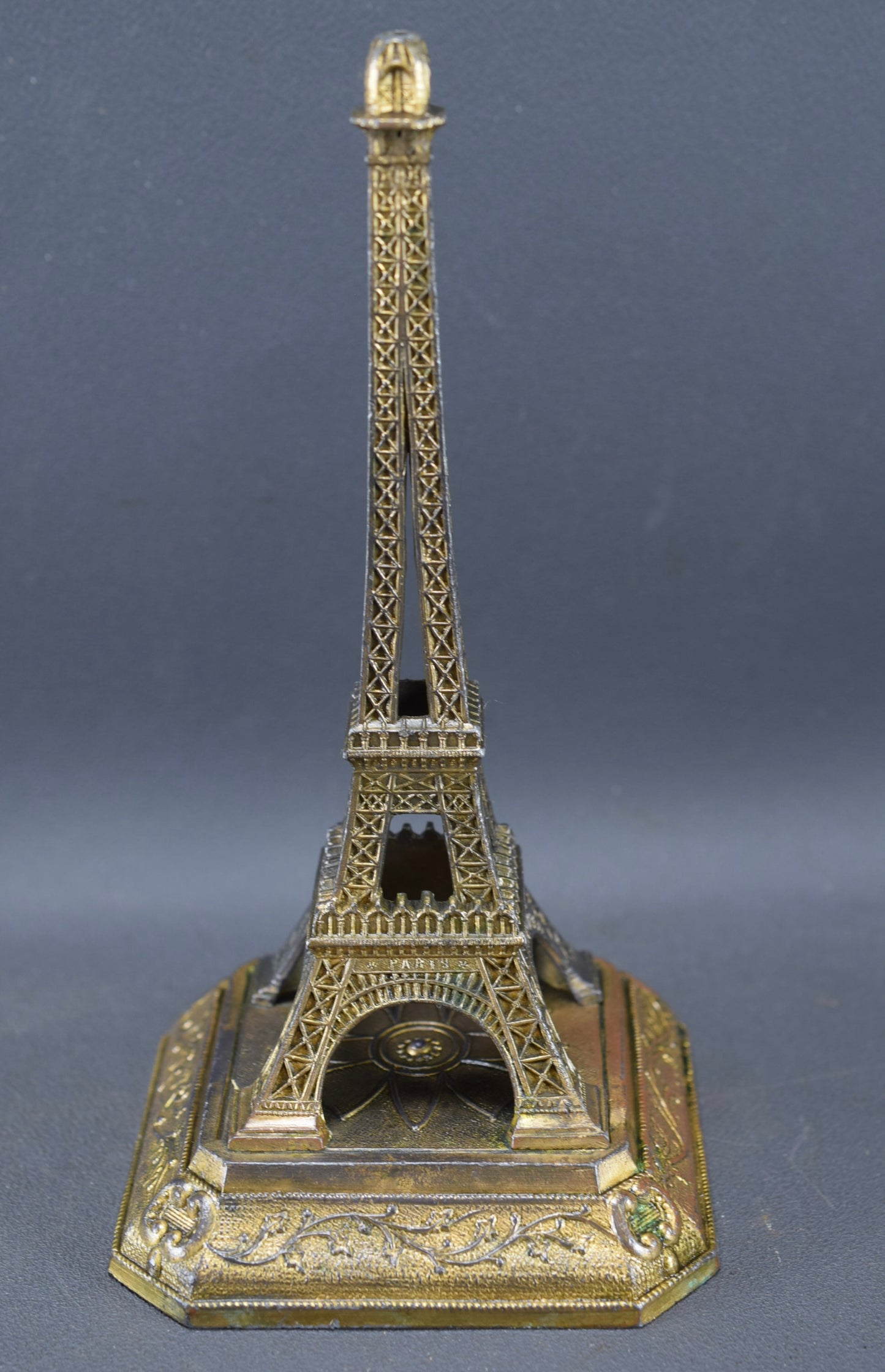 Eiffel Tower Statue