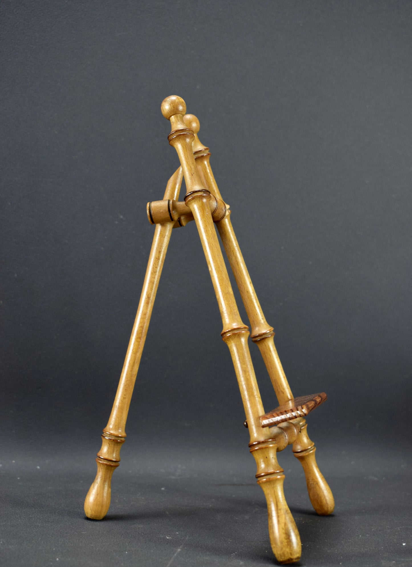 Faux Bamboo Easel