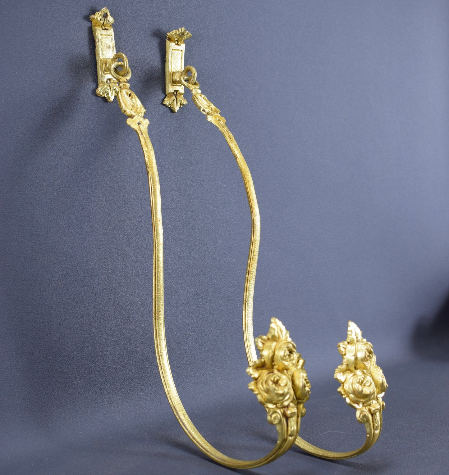 Roses Curtain Hold-Backs