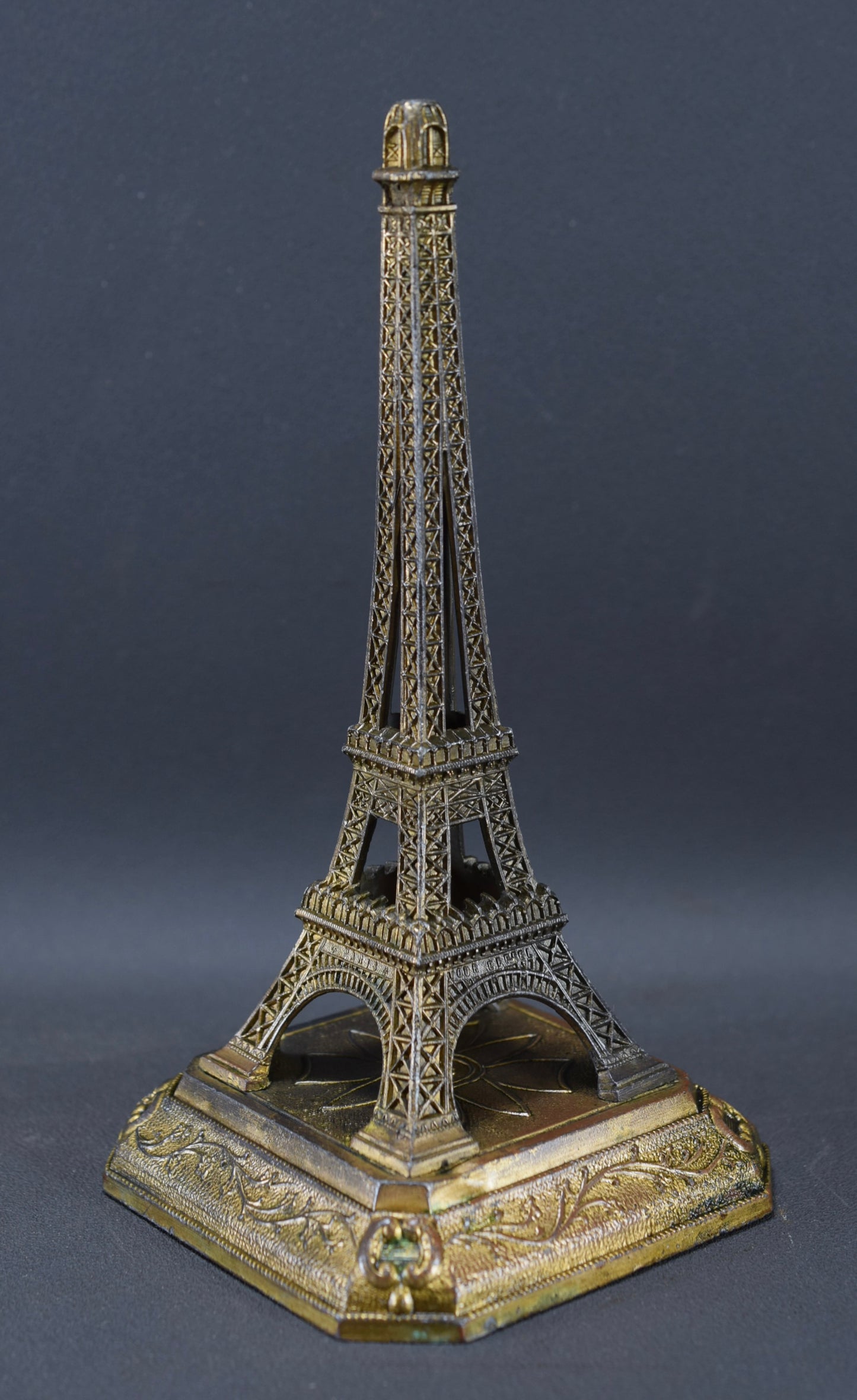Eiffel Tower Statue