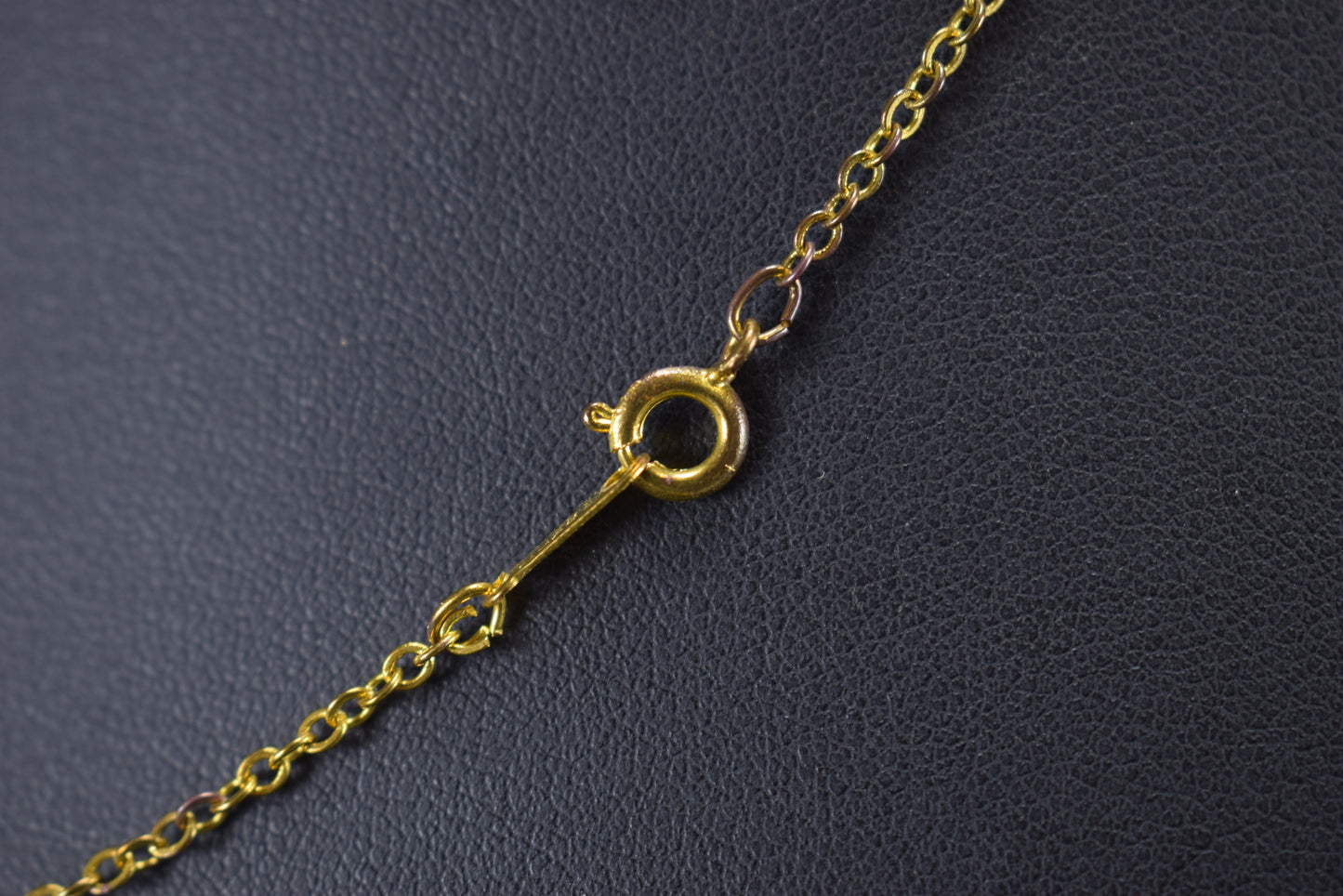 13 Collier porte-bonheur
