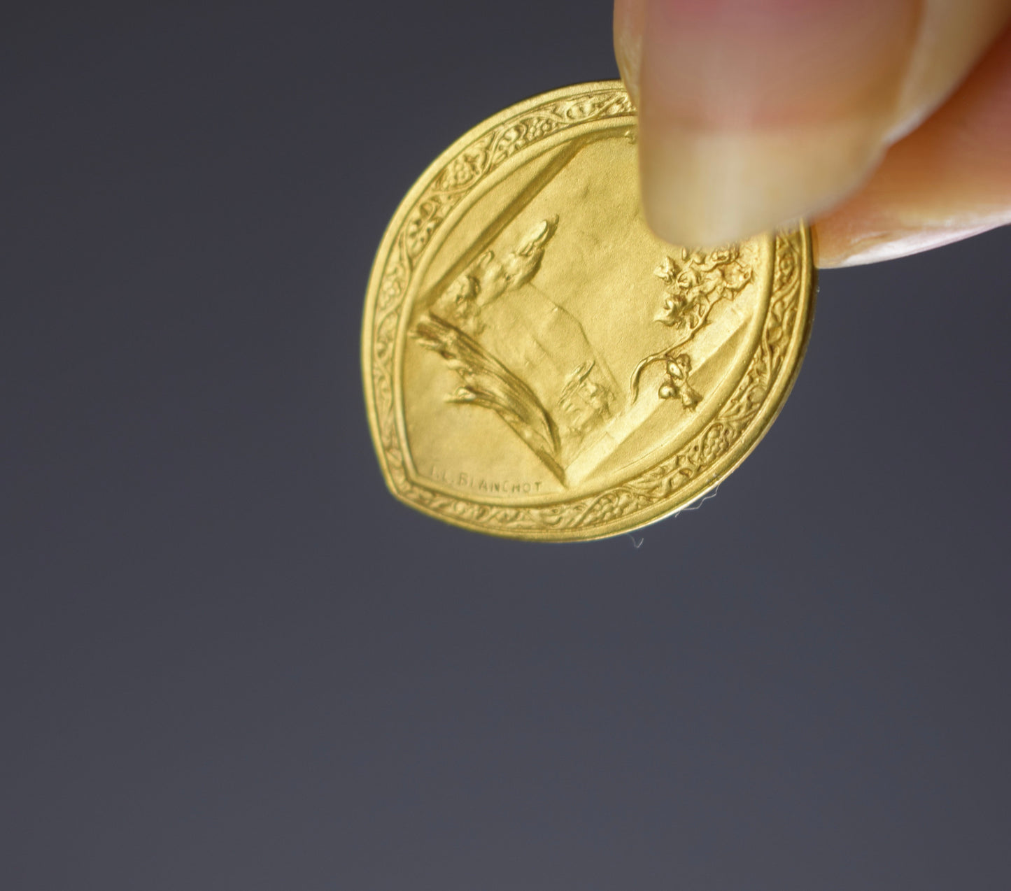 Jesus Gold Medal Murat