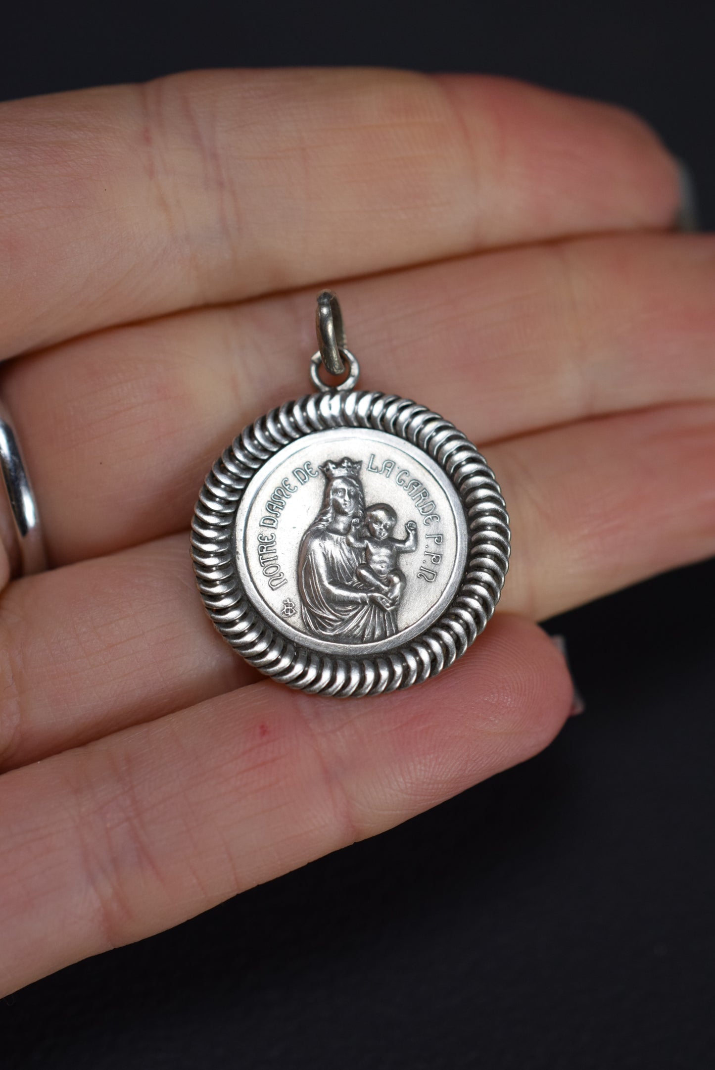 Médaille ND de La garde Argent Massif