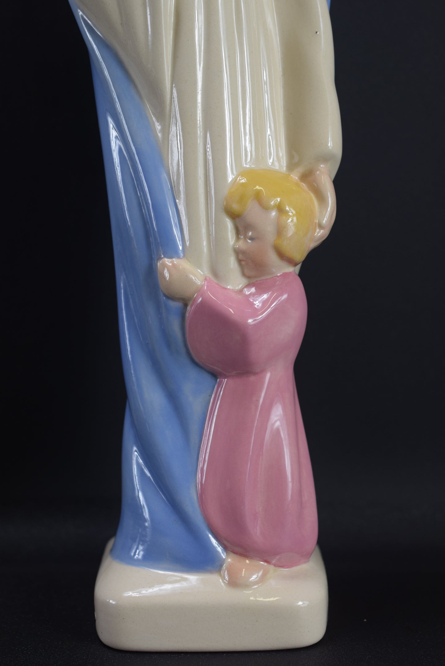 Virgin Mary and Praying Child Statue