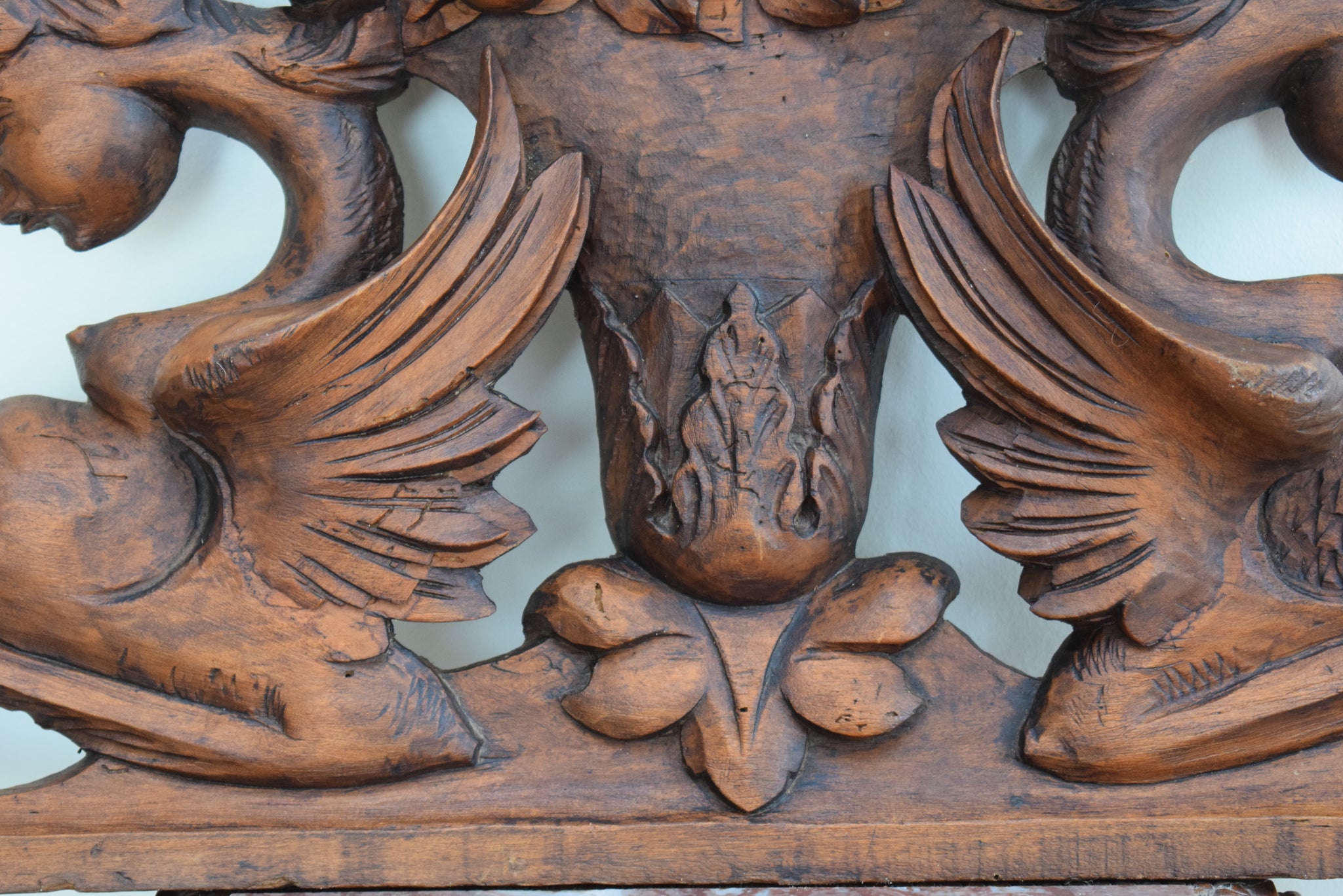 Griffin Pediment Fruits Basket