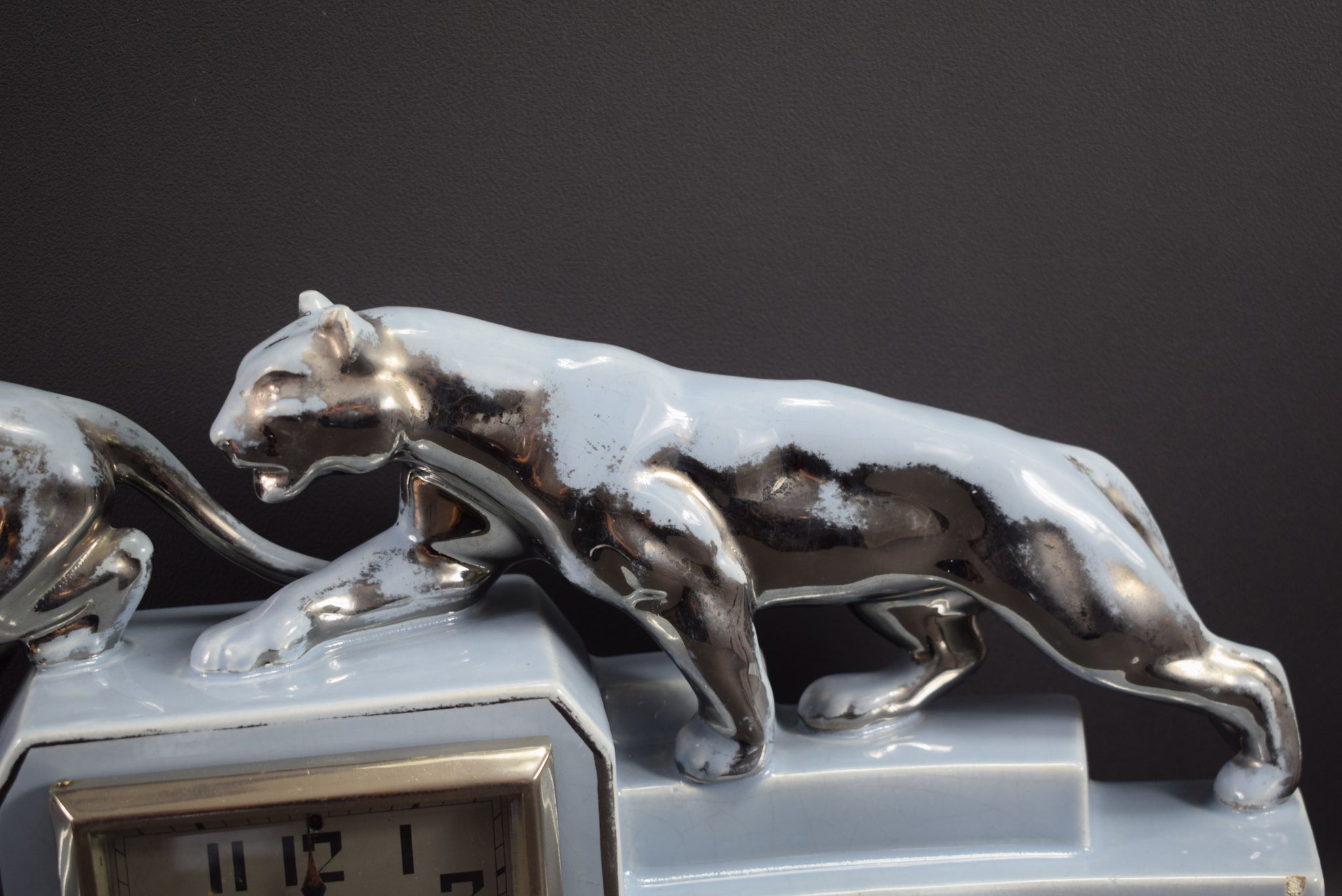 Odyv Panther Clock