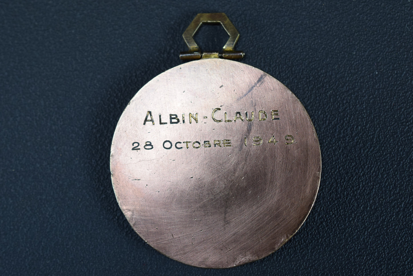 Médaillon Berceau Fernand PY