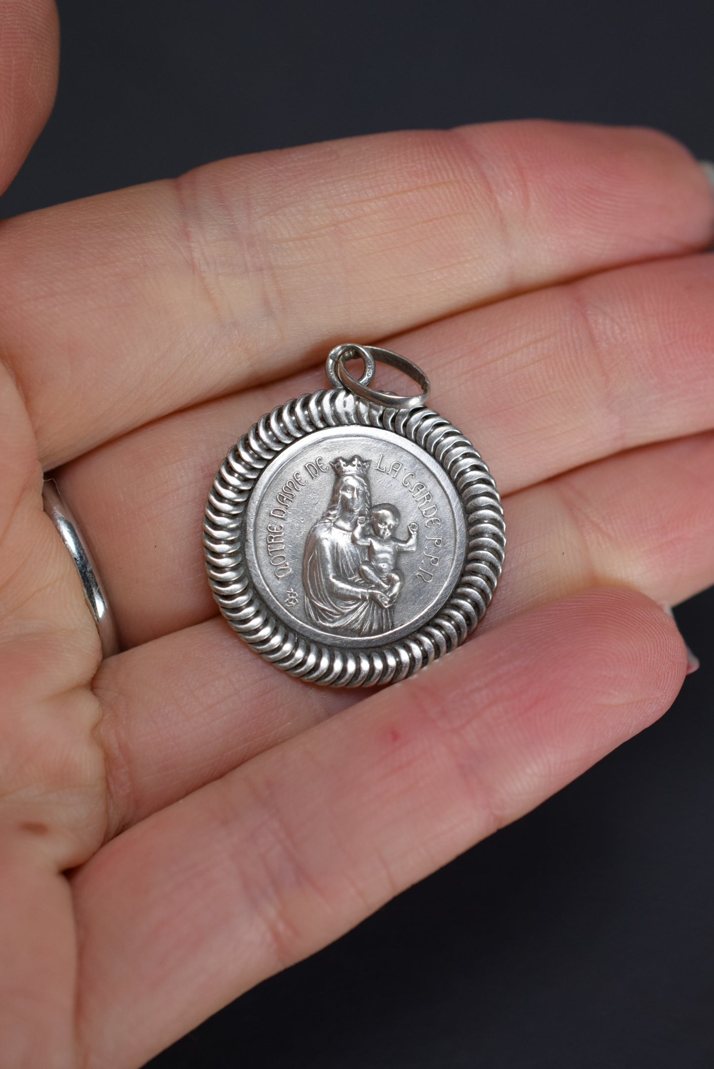 Médaille ND de La garde Argent Massif