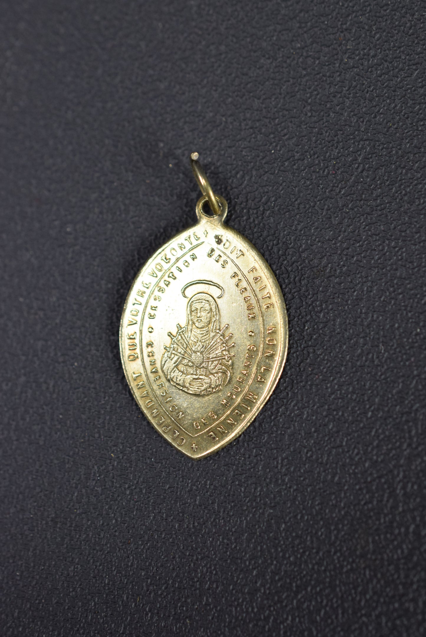 Médaille Religieuse Fin des Plaies