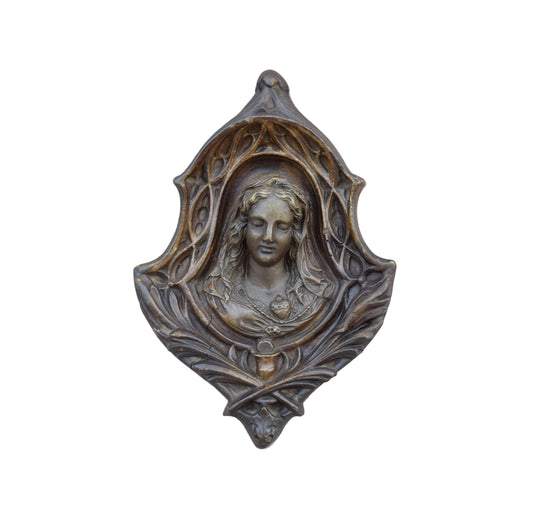 Sacred Heart Medallion - Charmantiques