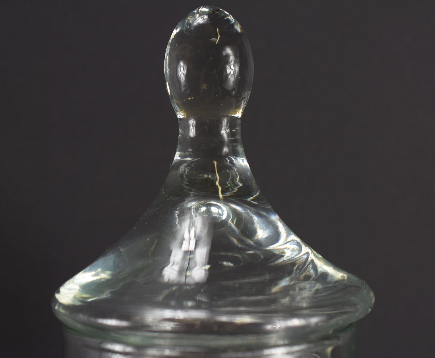 Pot en verre soufflé à la main avec couvercle