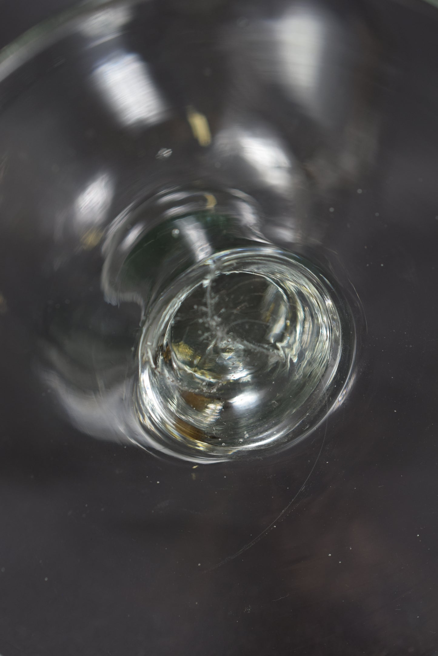 Pot en verre soufflé à la main avec couvercle