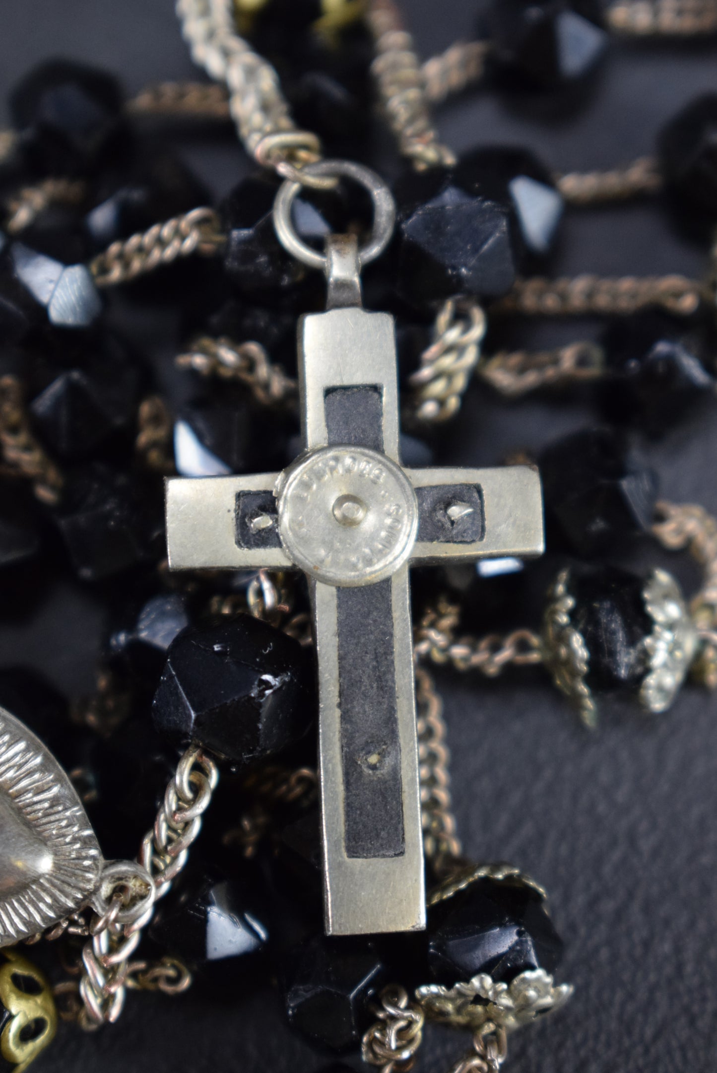 Chapelet de perles noires