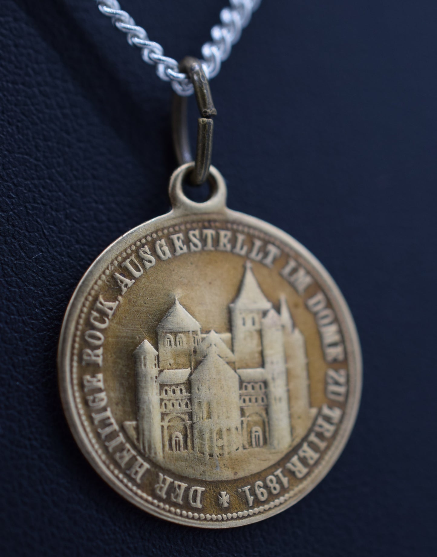 The Seamless robe of Jesus Medal Holy Robe Pendant