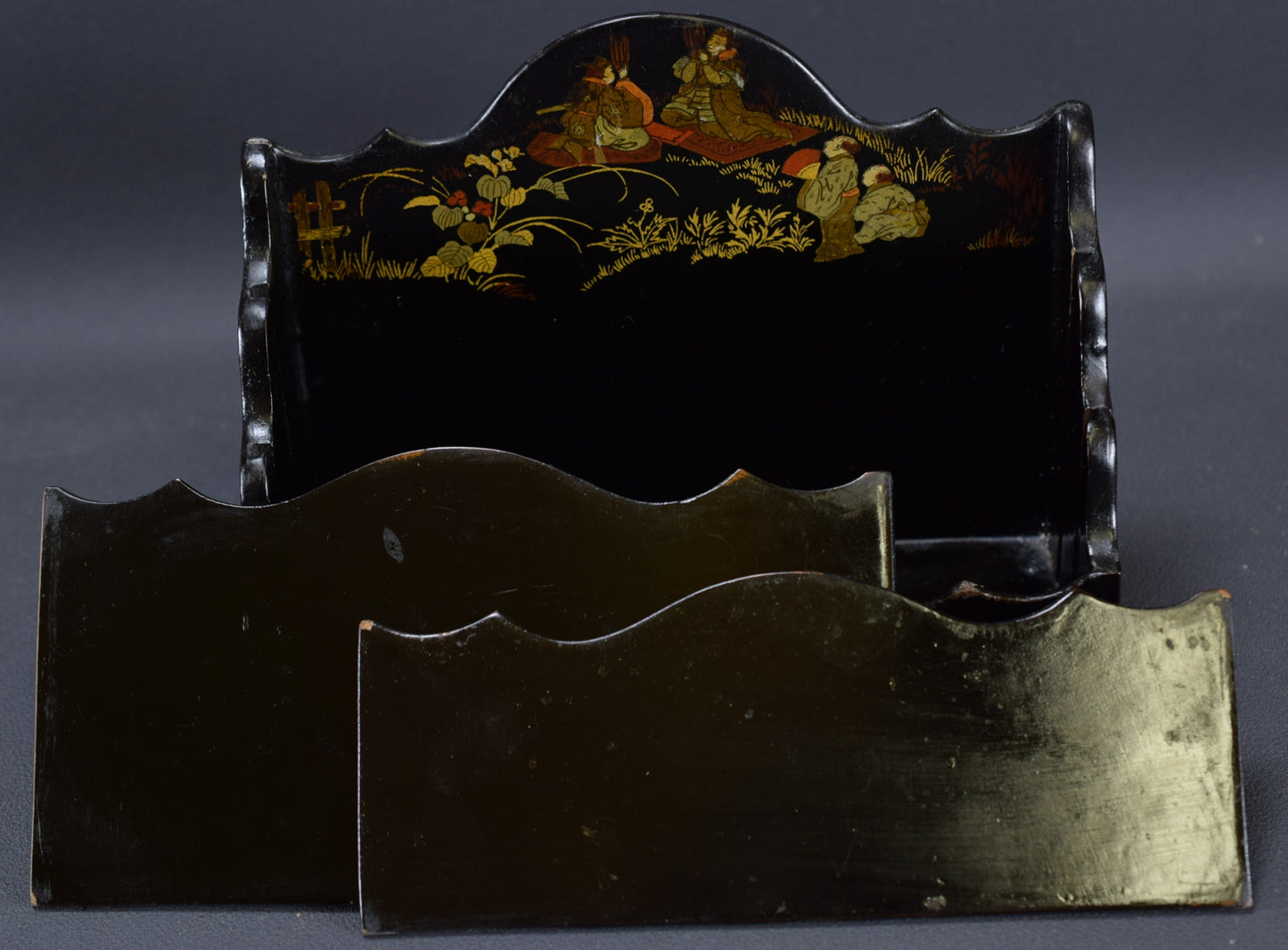 Porte-lettres en papier mâché