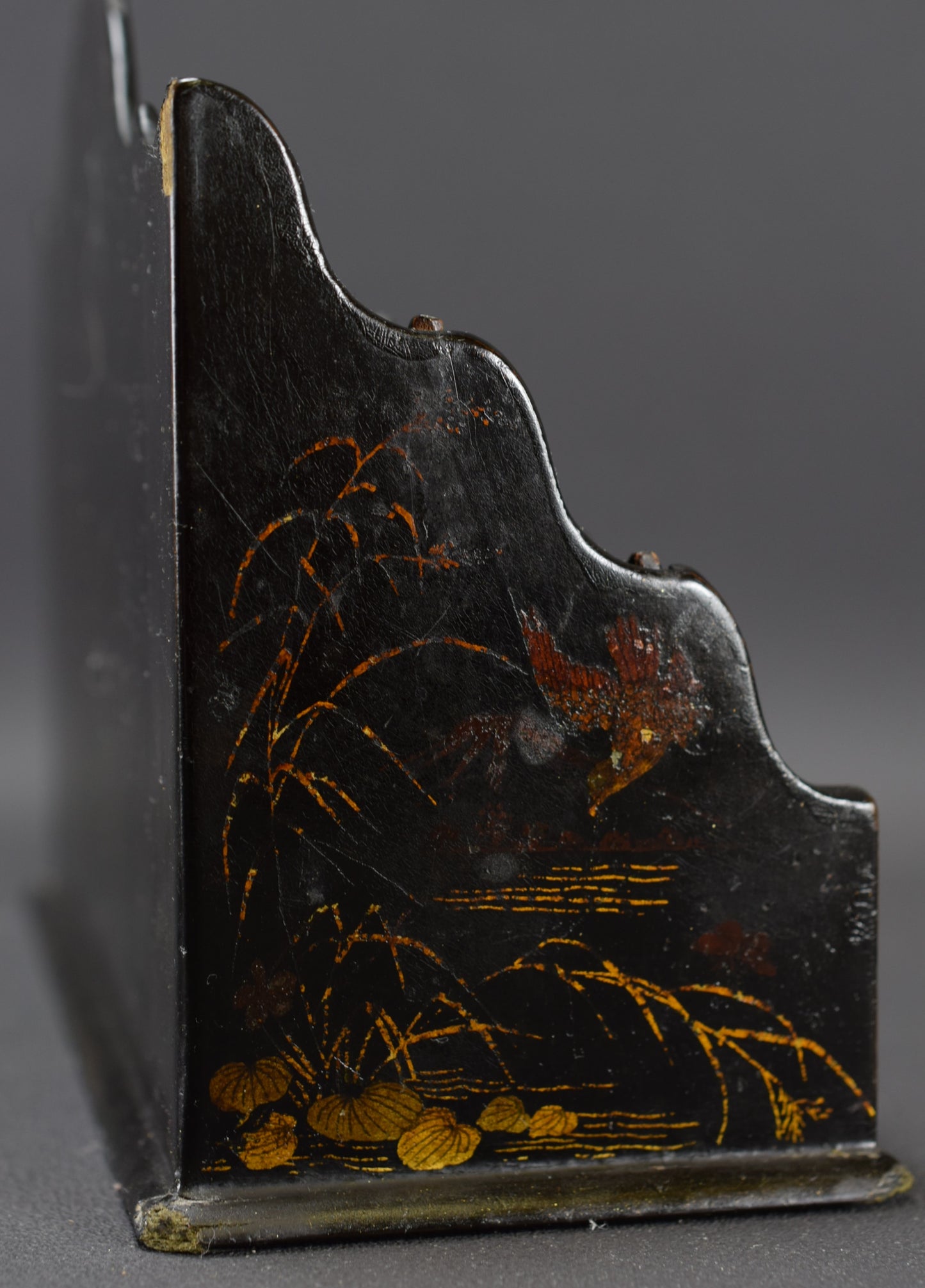Porte-lettres en papier mâché