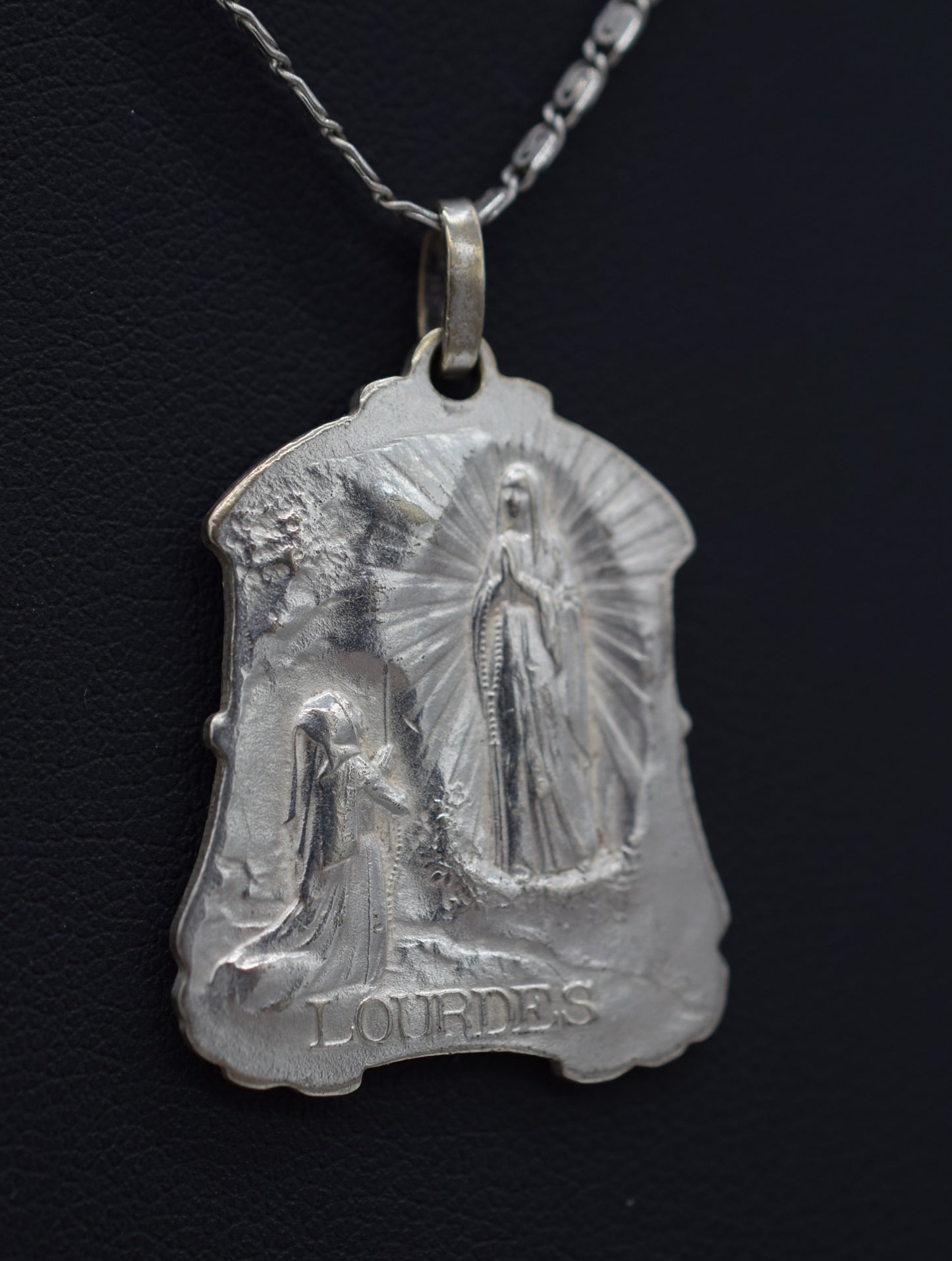 Médaille Marie-Lourdes