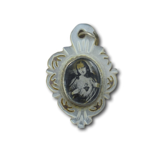 MOP Sacred Heart Medal - Charmantiques