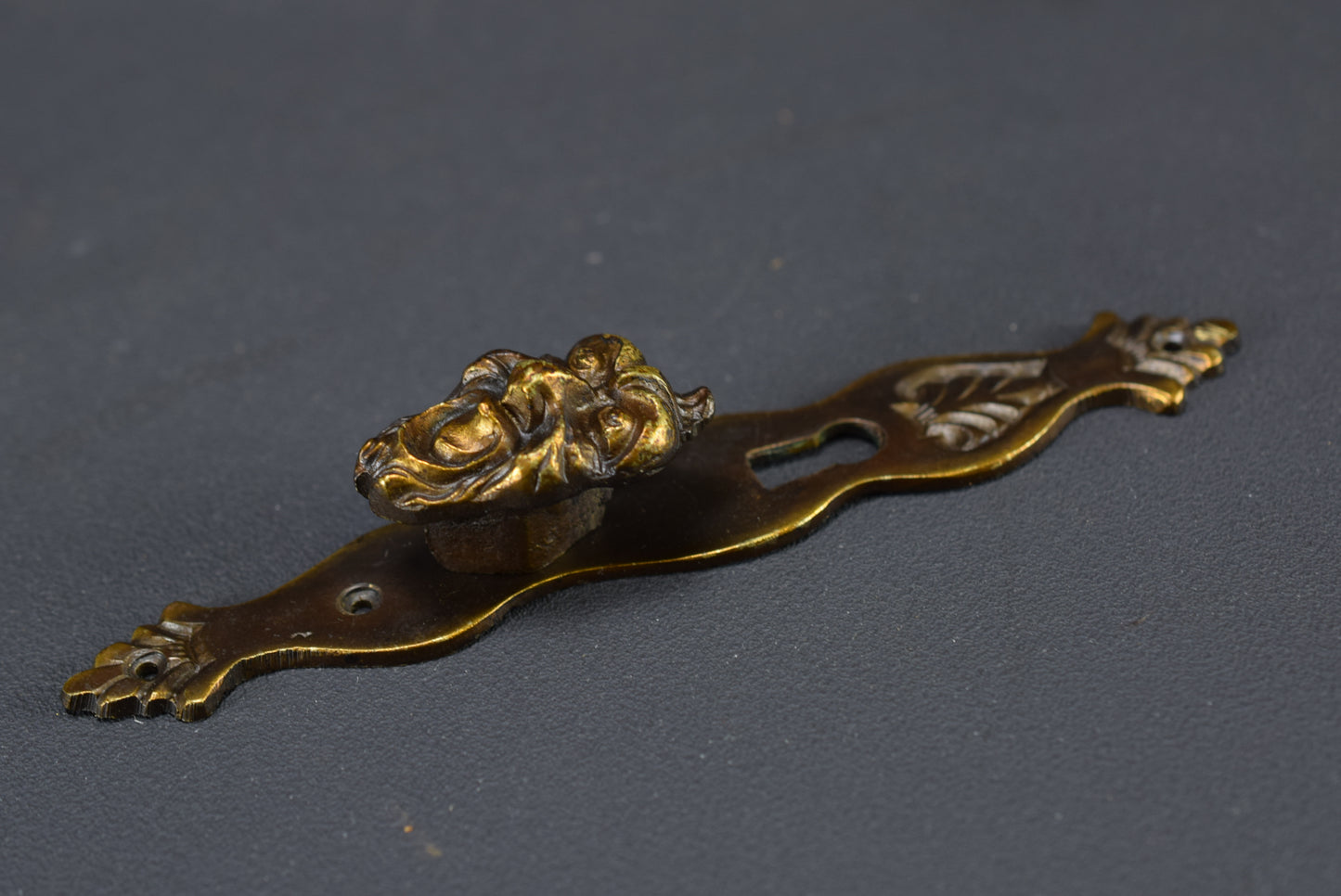 Vintage Bronze Keyhole