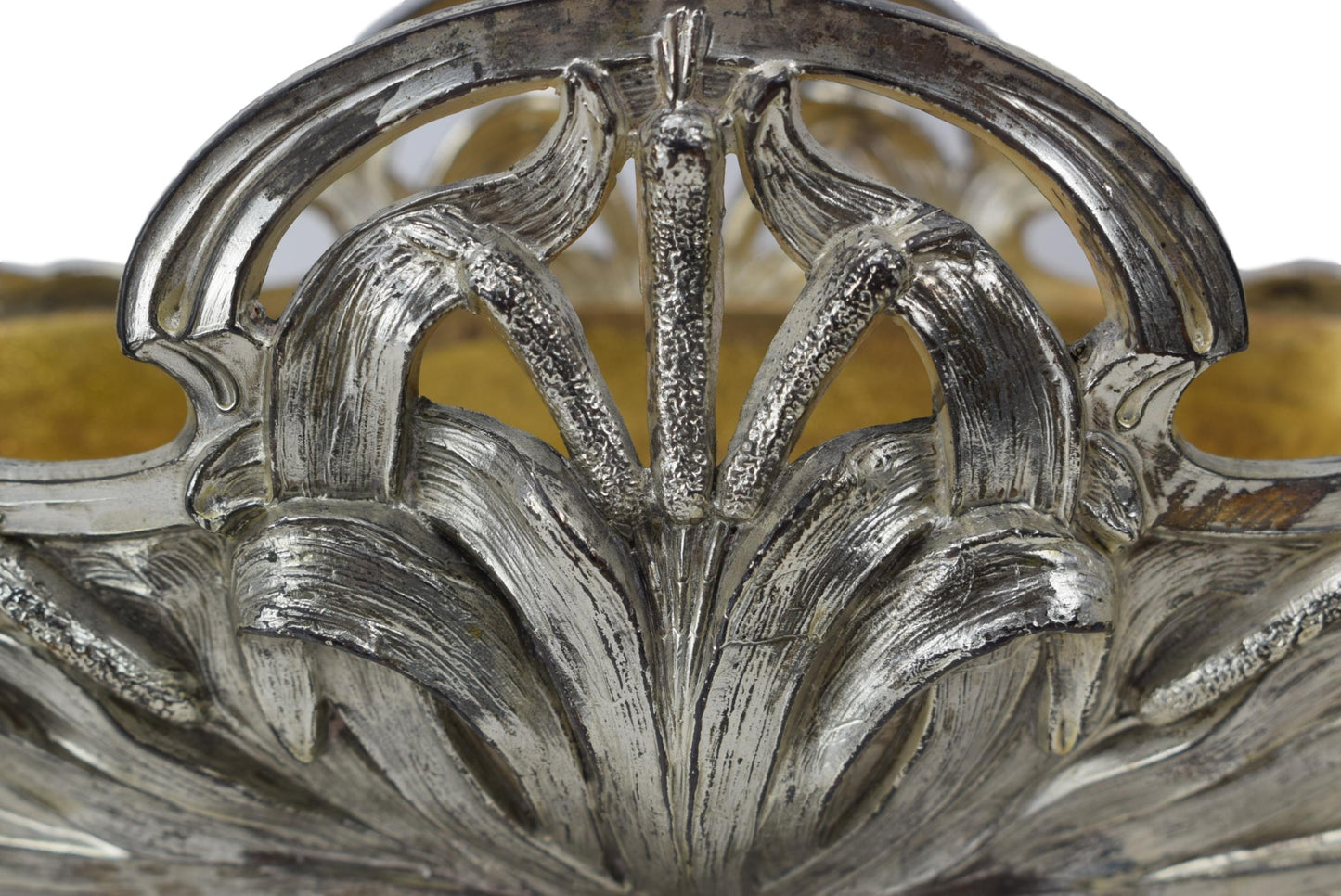 Art Nouveau Jardiniere - Charmantiques