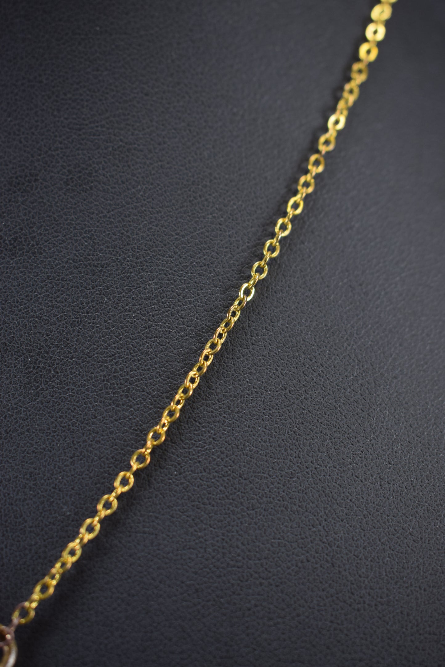 13 Collier porte-bonheur
