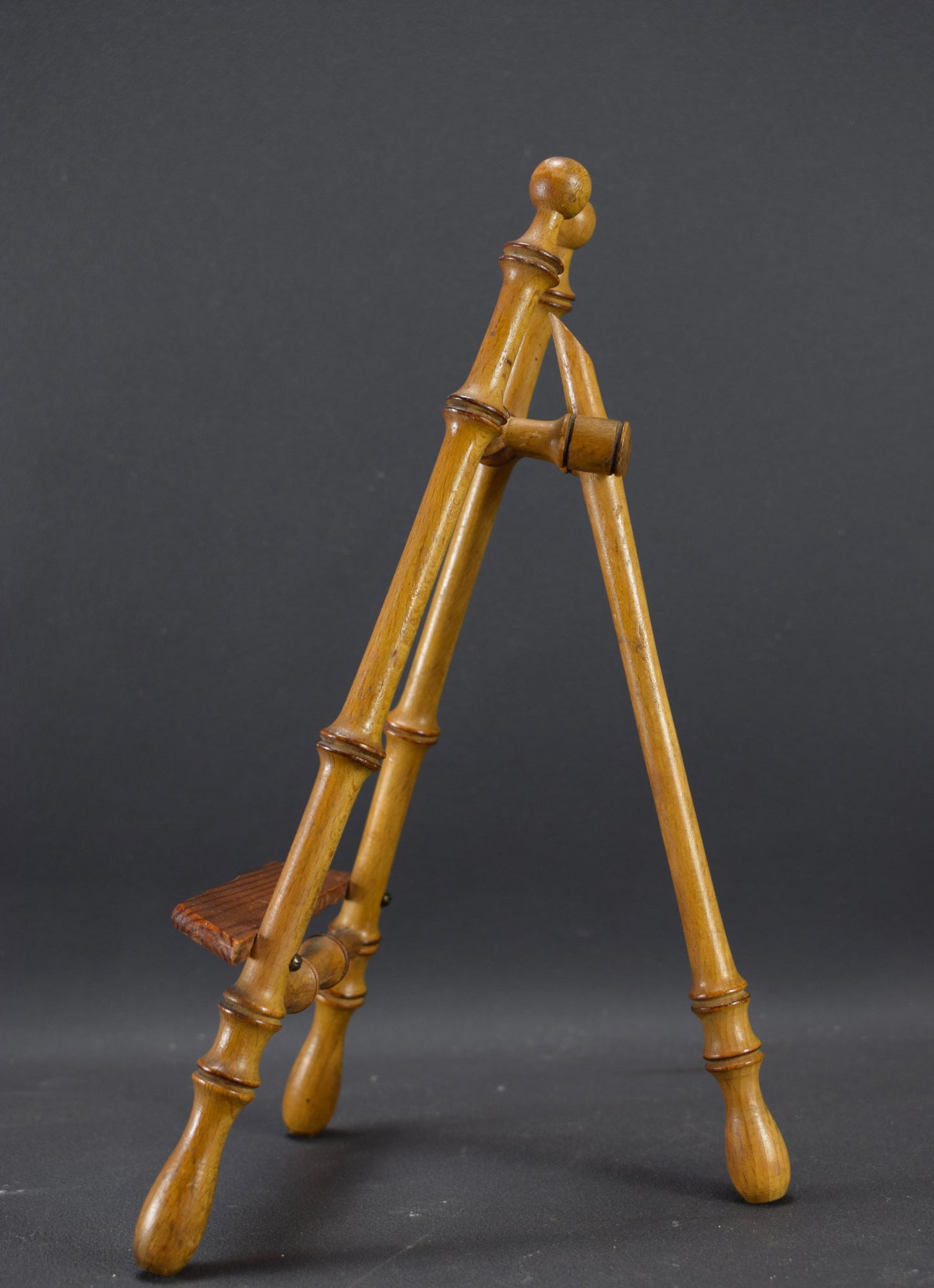 Faux Bamboo Easel