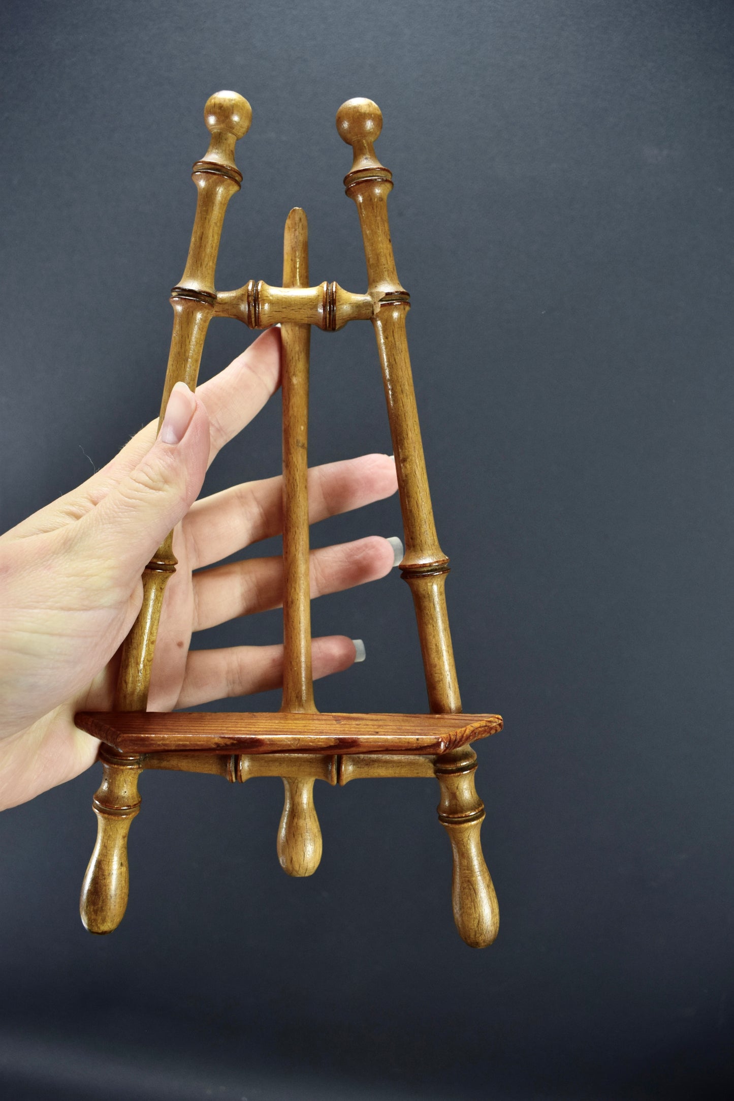 Faux Bamboo Easel