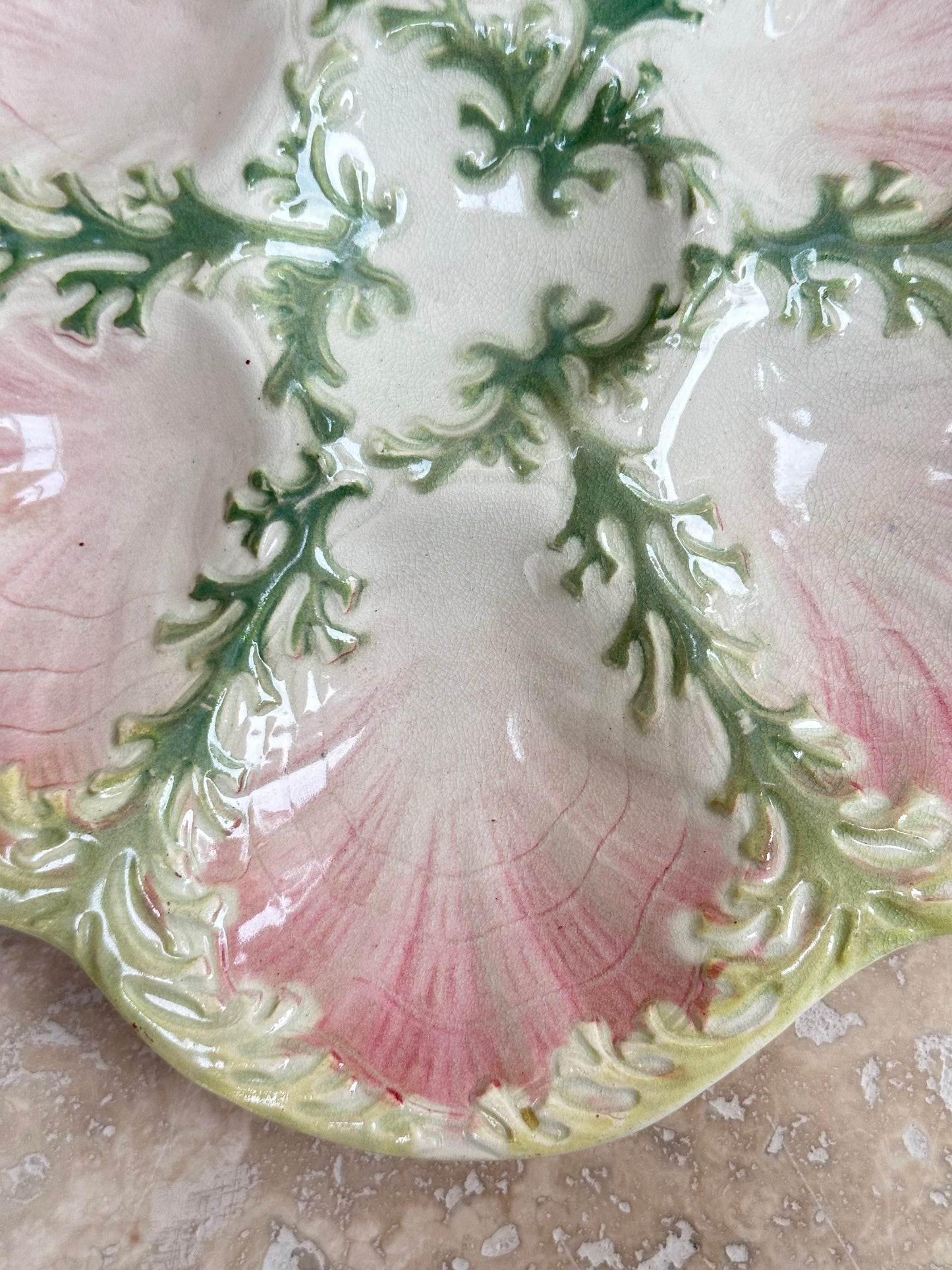 Assiette Algues Vertes et Coquillage Rose