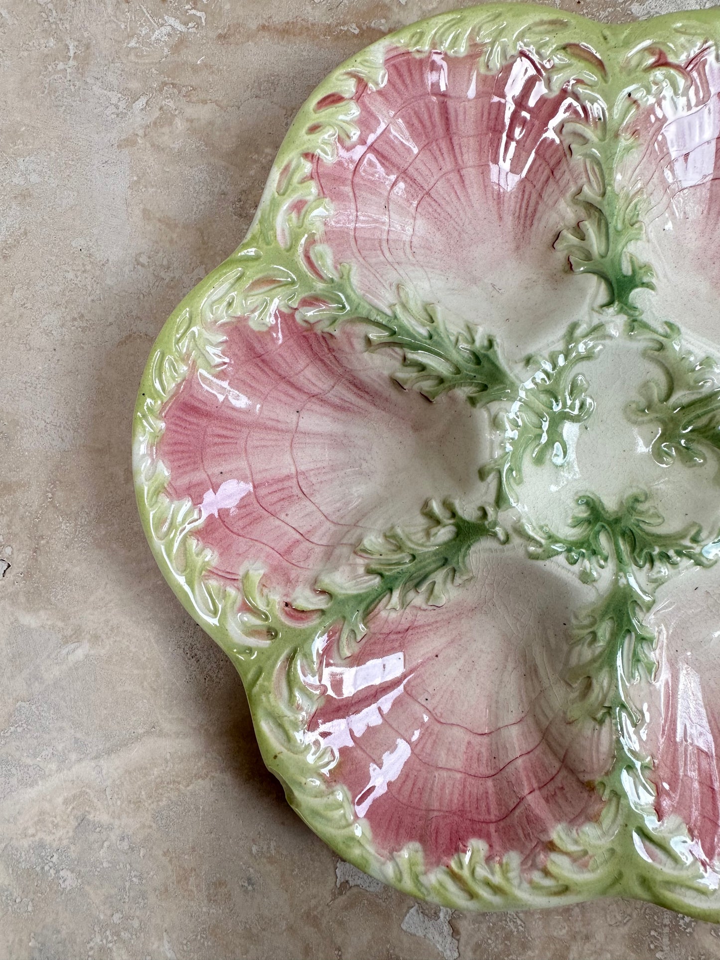 Assiette Algues Vertes et Coquillage Rose
