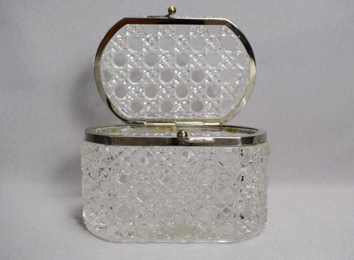 Boîte à charnière cabochon