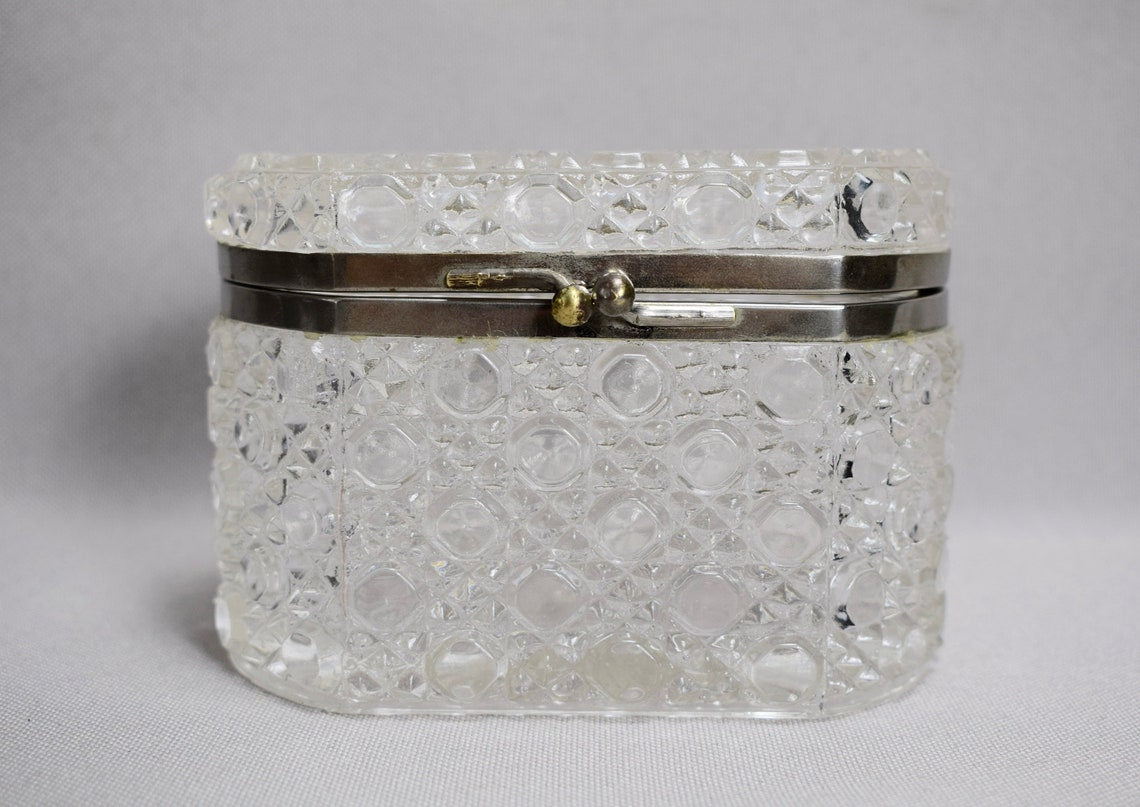 Boîte à charnière cabochon