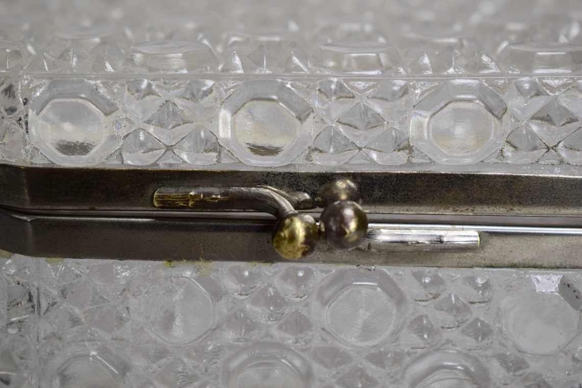 Boîte à charnière cabochon