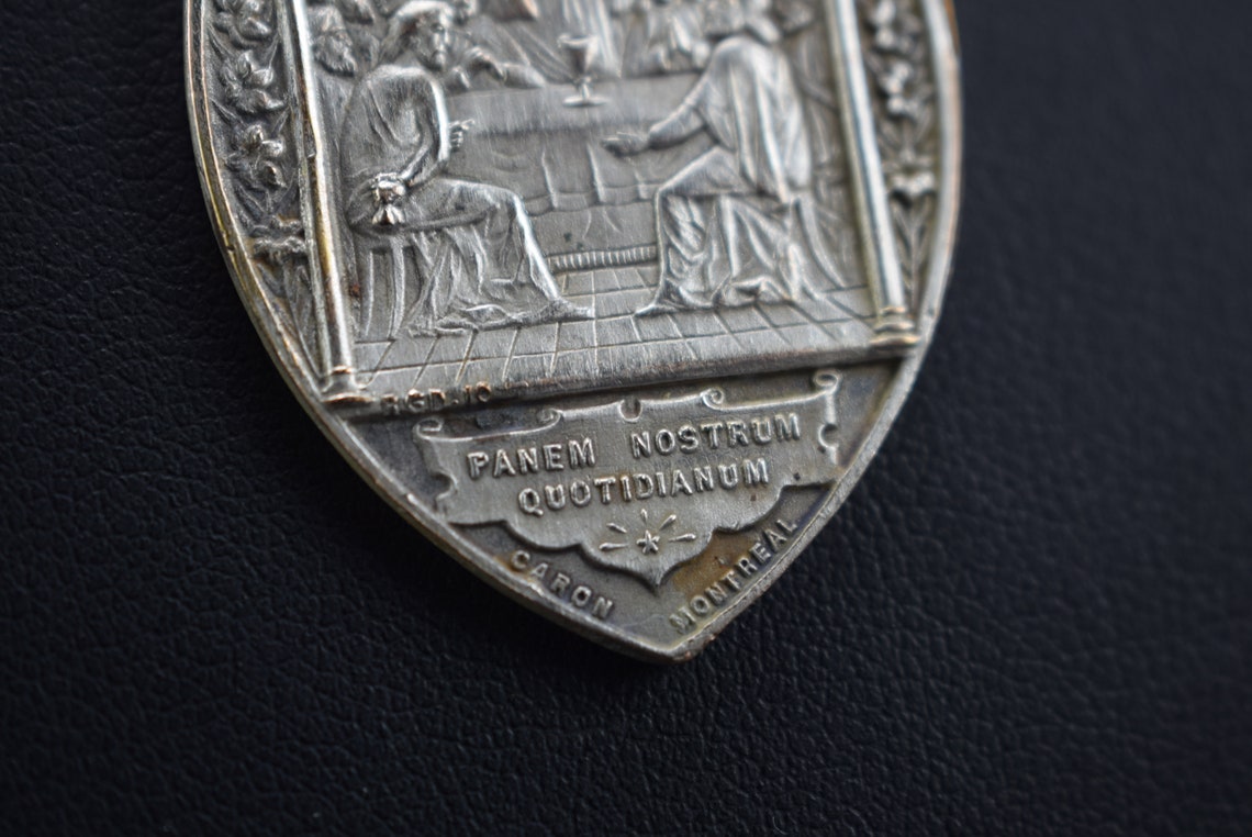Last Supper of Jesus Pendant