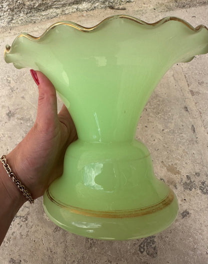 Vase Opaline Verte Des Années 1800