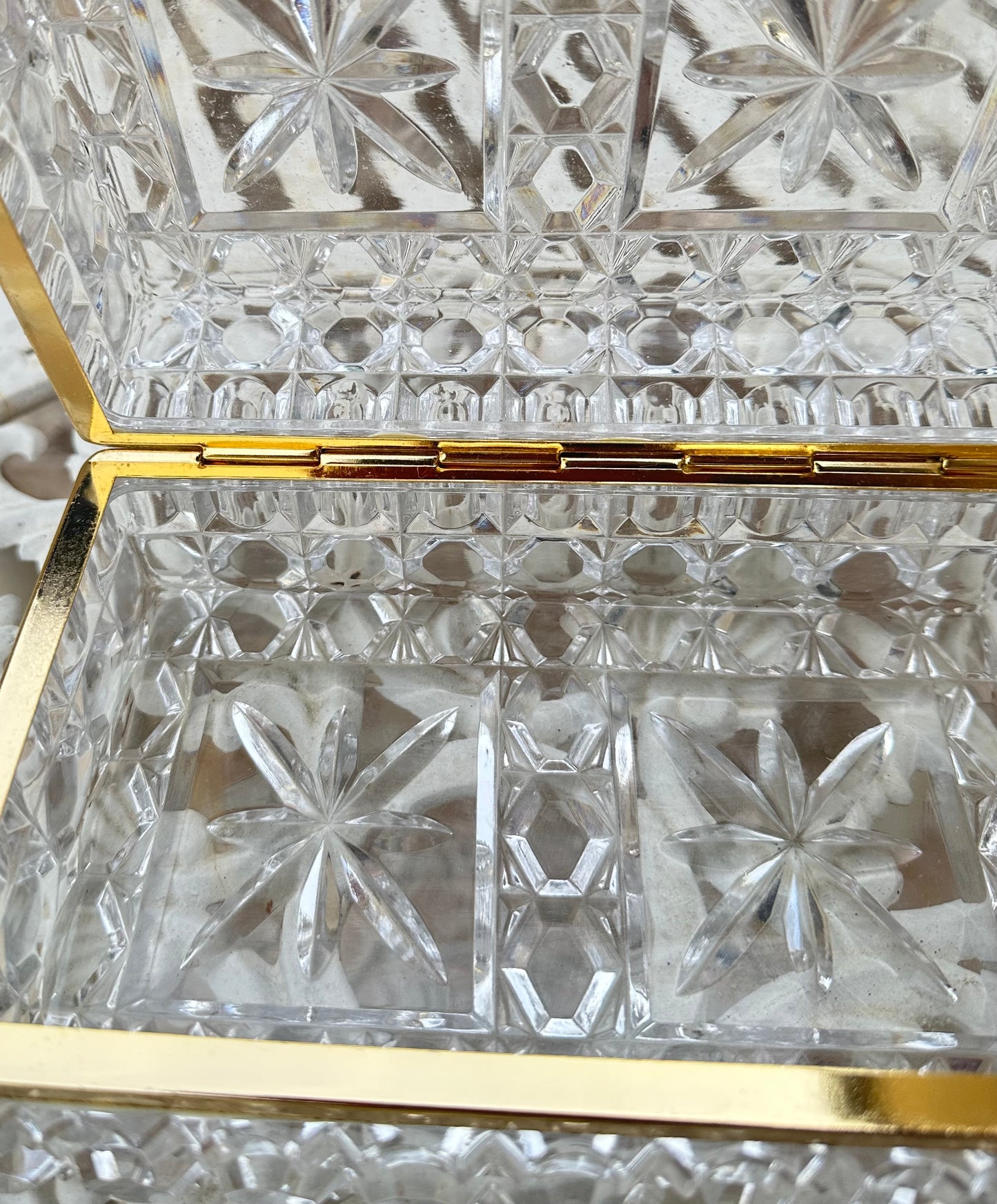 Large Crystal Hinged Box