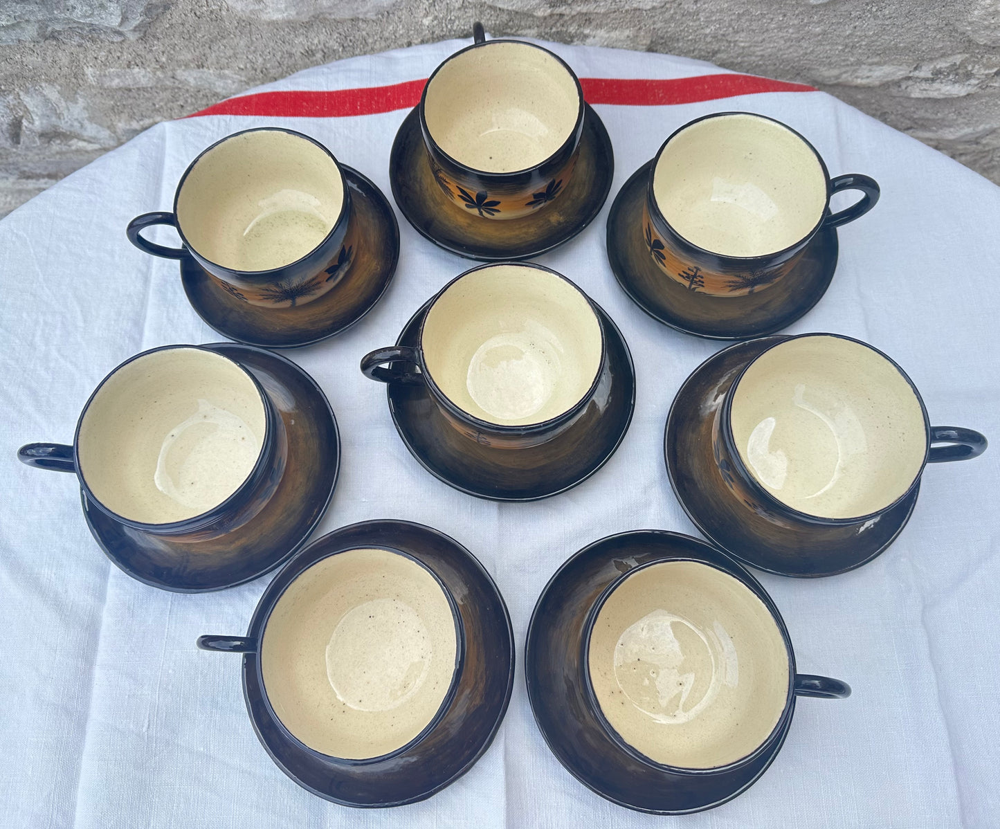 Set of 8 Cups and Saucers