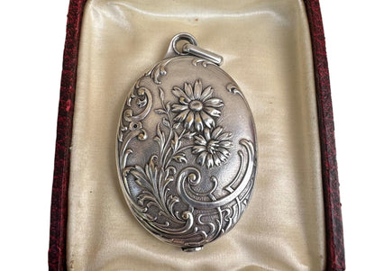 Art Nouveau Mirror Locket