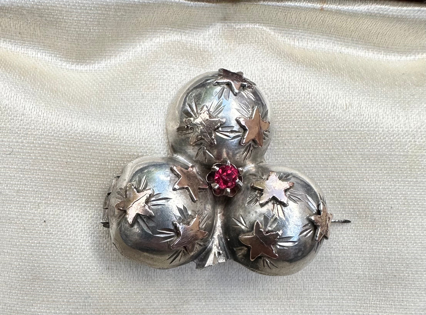 Silver Clover Brooch