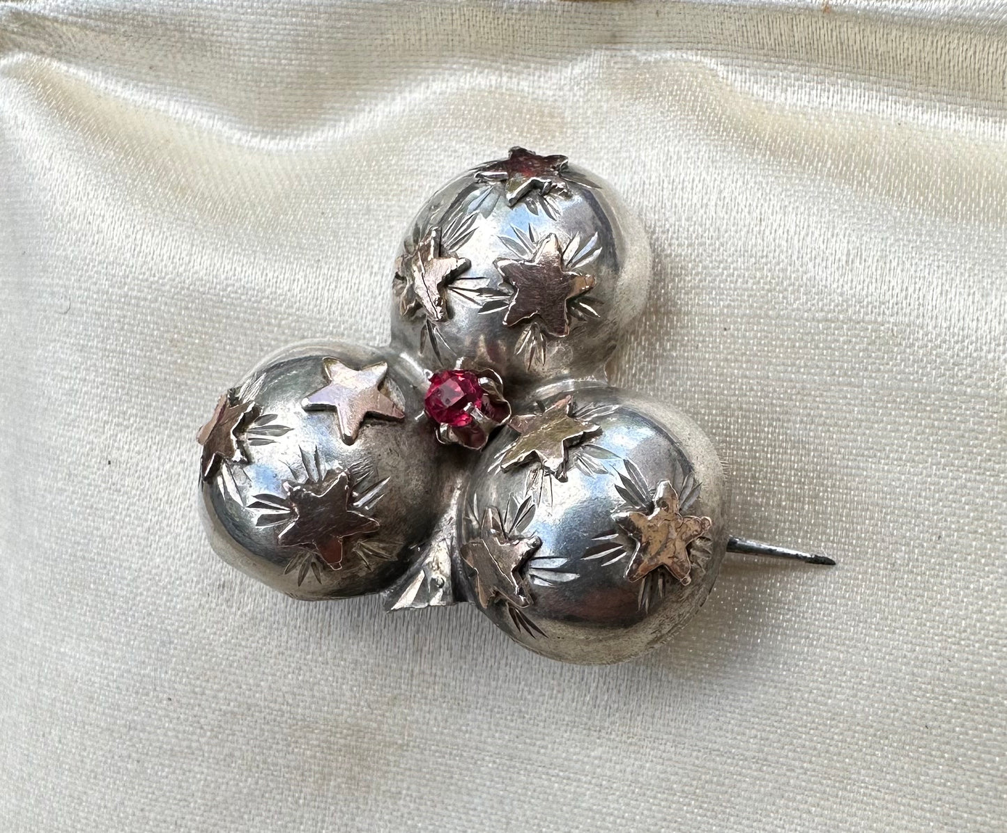 Silver Clover Brooch