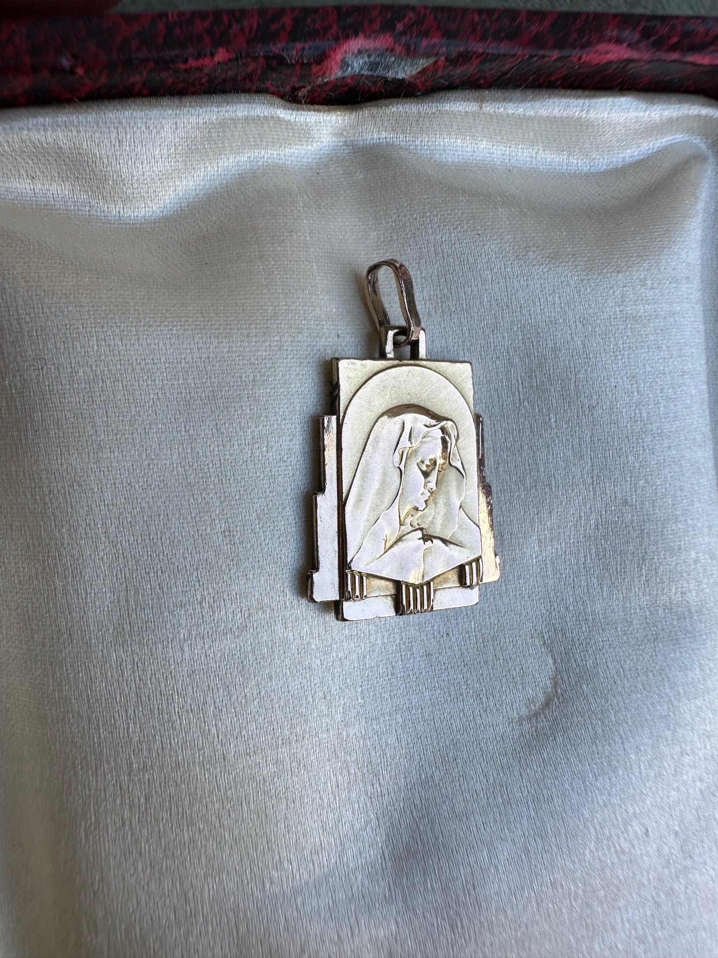 Mater Dolorosa Gold-filled Pendant