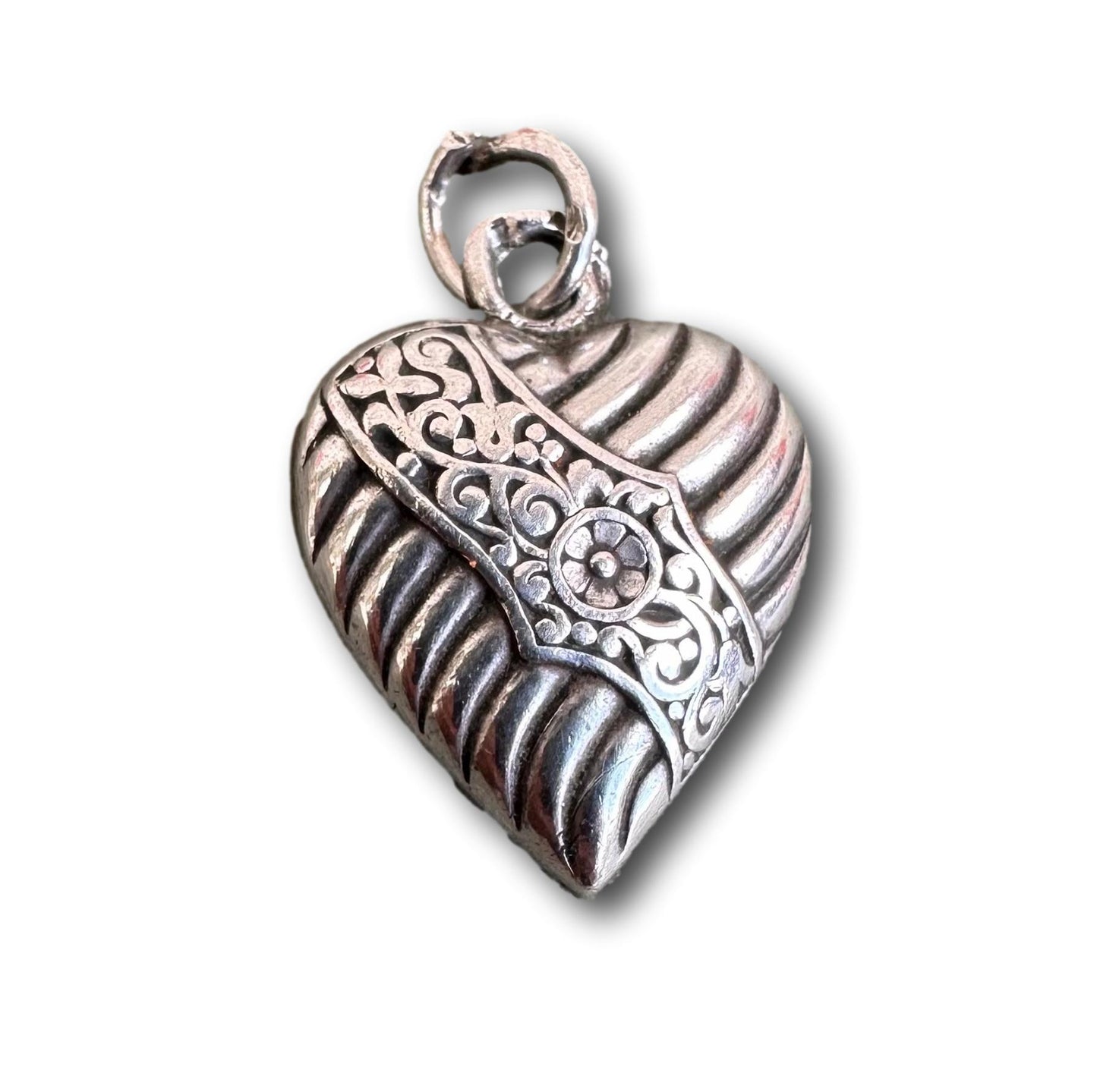 Edwardian Heart Puff Charm