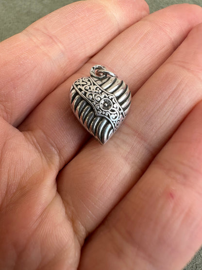 Edwardian Heart Puff Charm