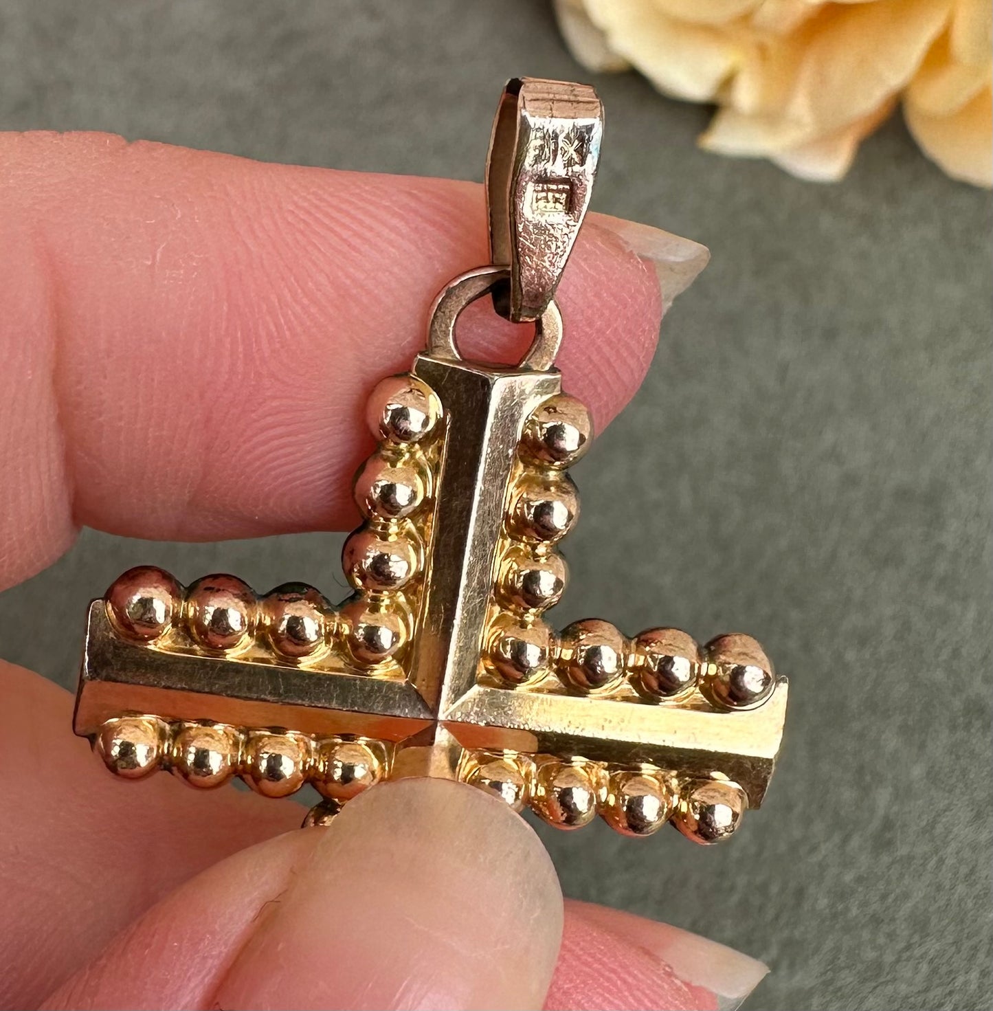 Fix Cross pendant