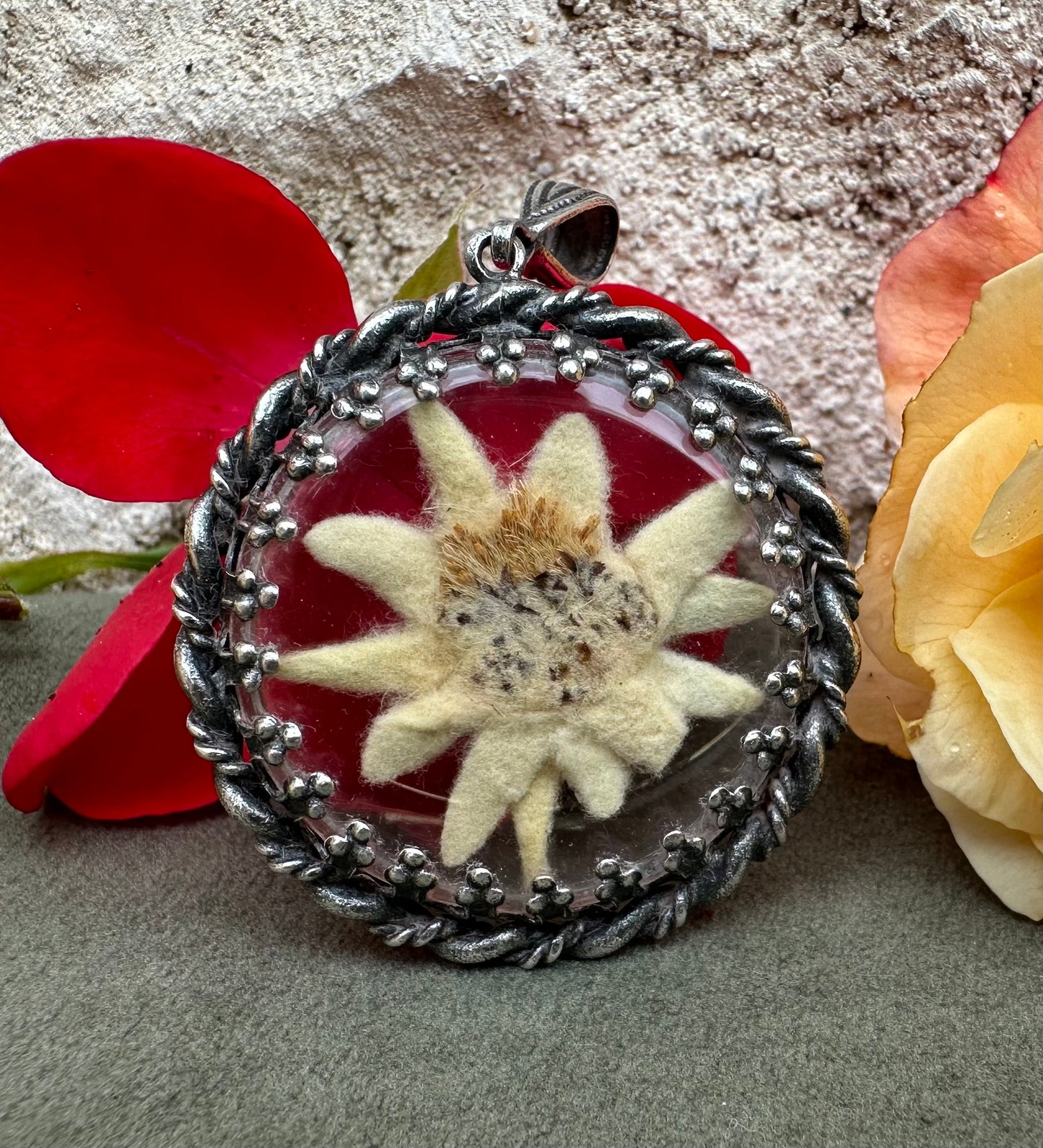 Edelweiss Medallion Pendant