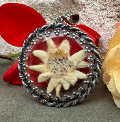 Edelweiss Medallion Pendant